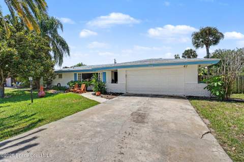 575 Glenwood Avenue, Satellite Beach FL - photo 9 of 53