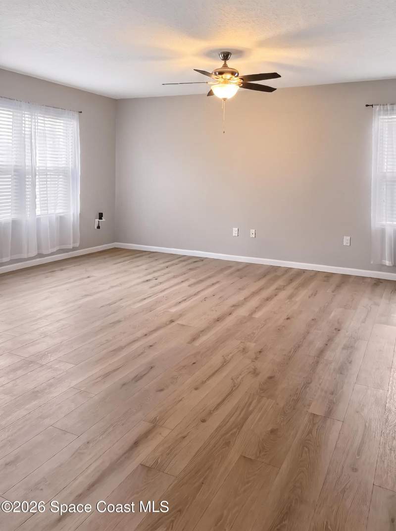 4 bedroom Single Family Residence at 347 Moray Drive, Brentwood Lakes Pud Phase IV, Palm Bay — photo 4