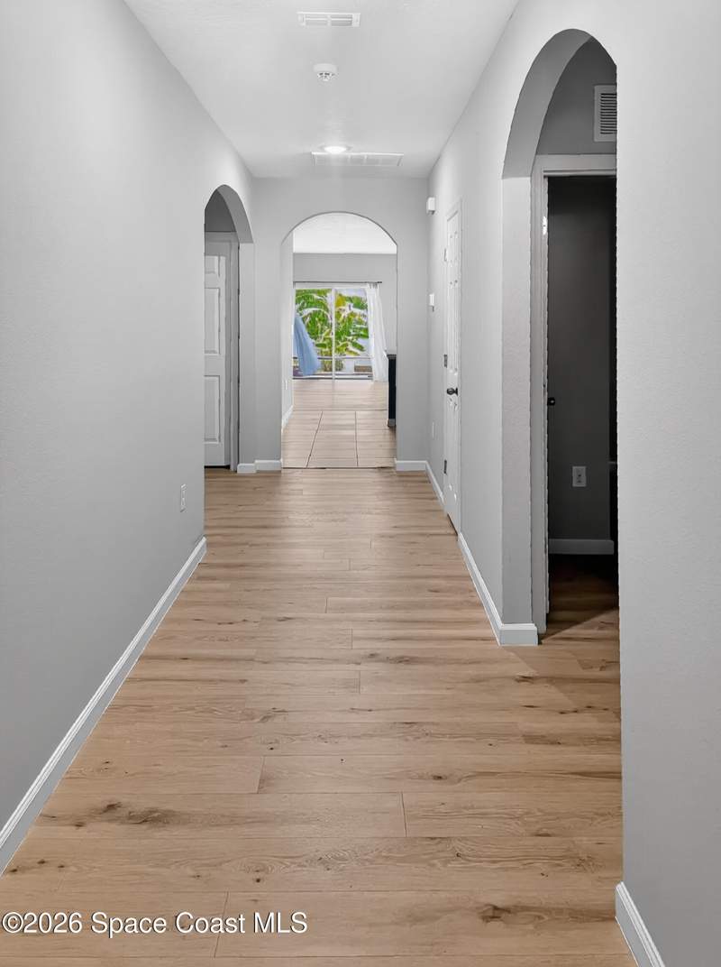 4 bedroom Single Family Residence at 347 Moray Drive, Brentwood Lakes Pud Phase IV, Palm Bay — photo 2