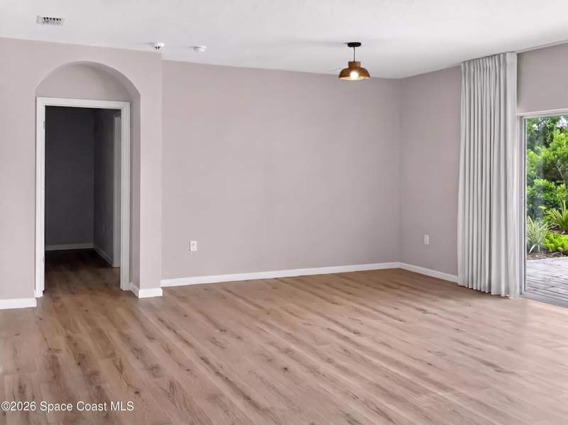 4 bedroom Single Family Residence at 347 Moray Drive, Brentwood Lakes Pud Phase IV, Palm Bay — photo 5