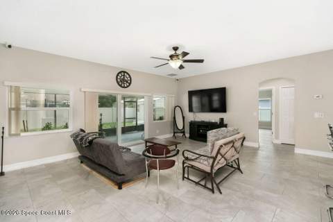 426 Oakleaf Street, Palm Bay FL - photo 8 of 25