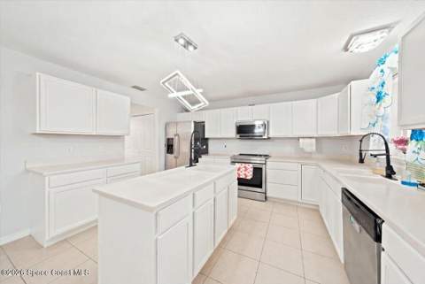2771 Snapdragon Drive, Palm Bay FL - photo 15 of 37