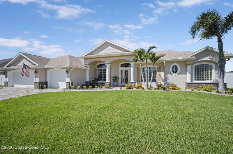 5 bedroom Single Family Residence at 852 Woodbine Drive, Bridgewater Phase 2, Merritt Island — photo 4