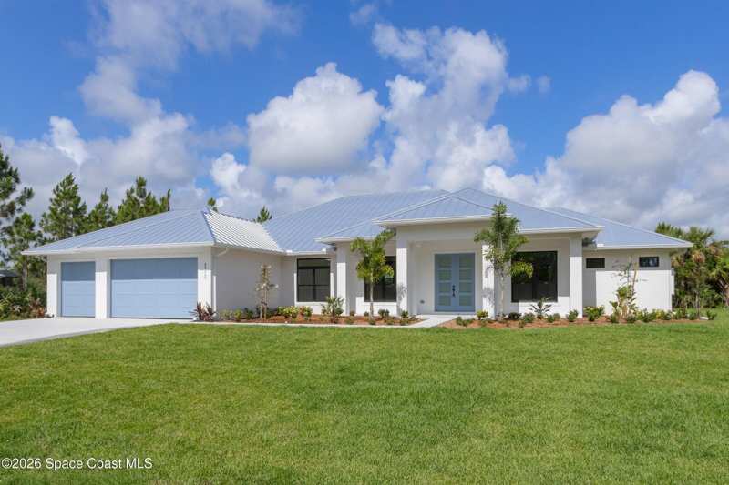 4 bedroom Single Family Residence at 000 Reef Place, Rocky Point, Malabar — photo 1