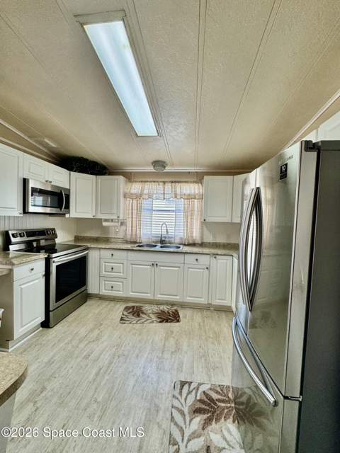 4426 Twin Lakes Drive, Melbourne FL - photo 13 of 34