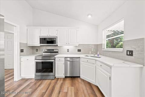 1406 Cypress Trace Drive, Melbourne FL - photo 11 of 30