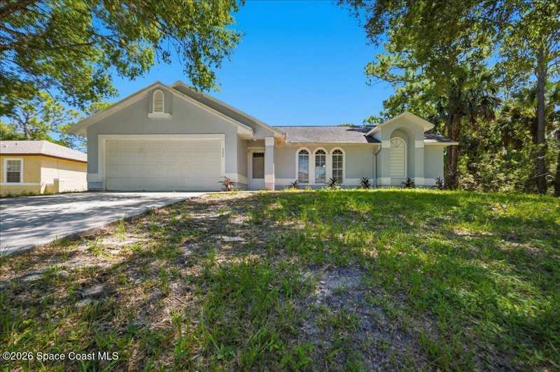 3 bedroom Single Family Residence at 323 San Remo Road, Palm Bay, Palm Bay — photo 1