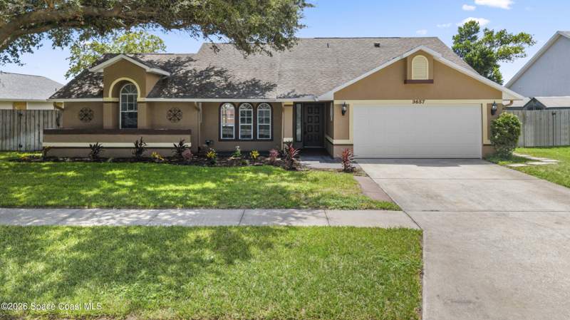 3 bedroom Single Family Residence at 3657 Whisperwood Circle, Whisper Woods Subd, Melbourne — photo 3