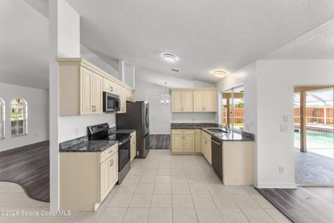 3657 Whisperwood Circle, Melbourne FL - photo 14 of 32
