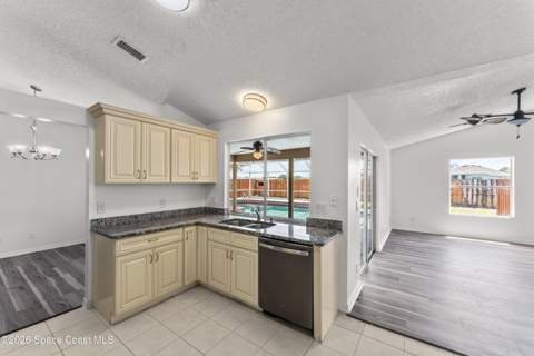 3657 Whisperwood Circle, Melbourne FL - photo 17 of 32