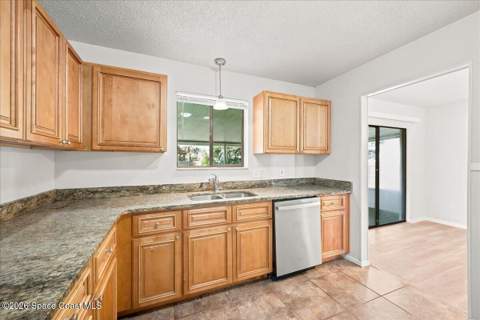 428 Trumpet Street, Palm Bay FL - photo 9 of 28