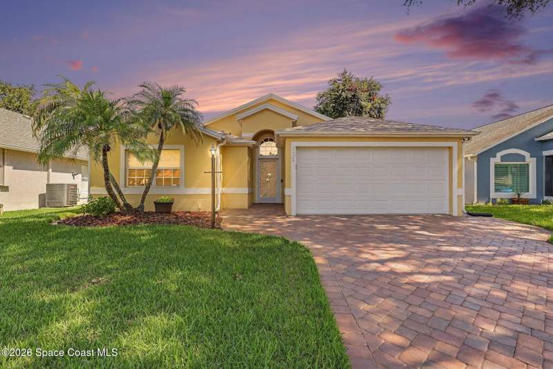 3 bedroom Single Family Residence at 2428 Coral Ridge Circle, James Landing, Melbourne — photo 4