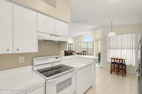 2428 Coral Ridge Circle, Melbourne FL - photo 10 of 27