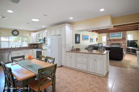 325 Hibiscus Trail, Melbourne Beach FL - photo 13 of 28