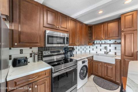 1209 E New Haven Avenue #402, Melbourne FL - photo 17 of 35