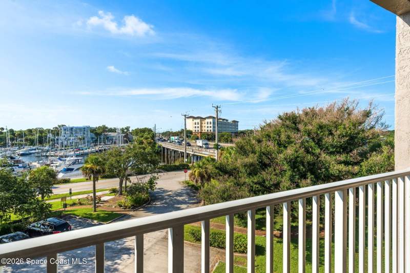 1 bedroom Condominium at 1209 E New Haven Avenue #402, Melbourne Harbor Condo, Melbourne — photo 3
