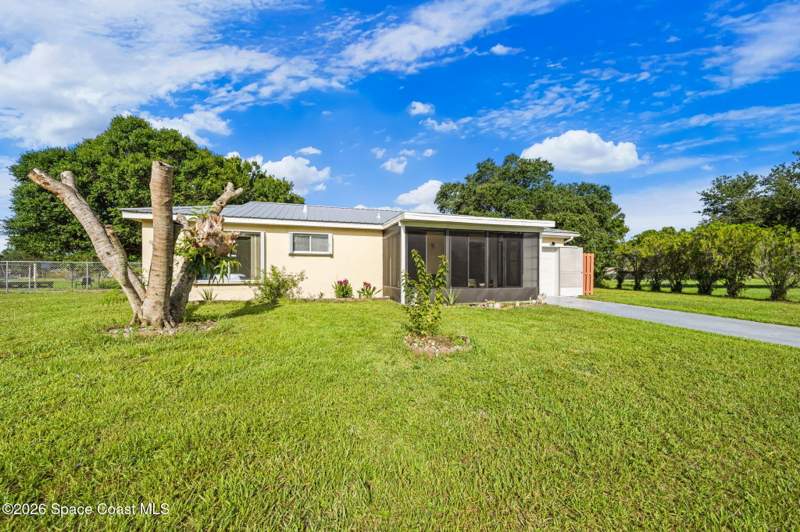 2 bedroom Single Family Residence at 1038 Hooper Avenue, Port Malabar Country Club Unit 8, Palm Bay — photo 4