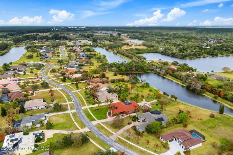 6 bedroom Single Family Residence at 5137 Royal Paddock Way, Chase Hammock Lakes, Merritt Island — photo 5