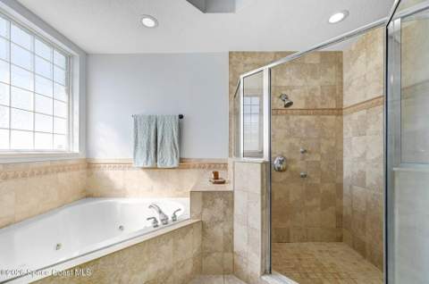 4268 Gardenwood Circle, Grant-Valkaria FL - photo 18 of 38