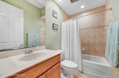 4268 Gardenwood Circle, Grant-Valkaria FL - photo 22 of 38