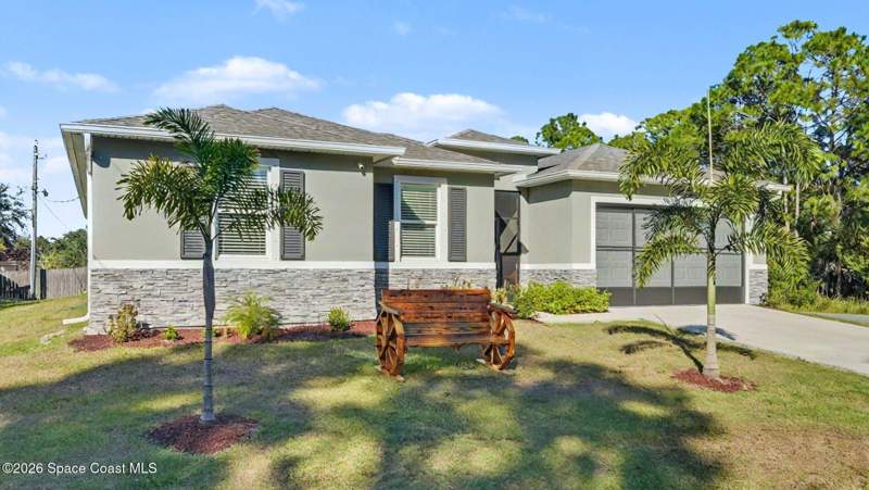 5 bedroom Single Family Residence at 1835 Eugenia Court, Port Malabar Unit 41, Palm Bay — photo 2