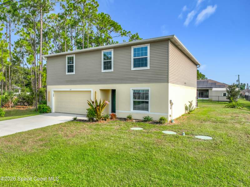 4 bedroom Single Family Residence at 215 Friendly Street, Palm Bay, Palm Bay — photo 3