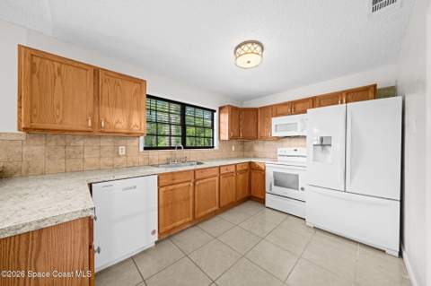 1230 Alcazar Street, Palm Bay FL - photo 10 of 22