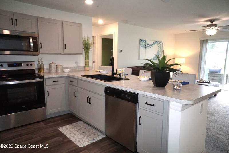3 bedroom Single Family Residence at 1014 Hammacher Avenue, Port Malabar Unit 32, Palm Bay — photo 5