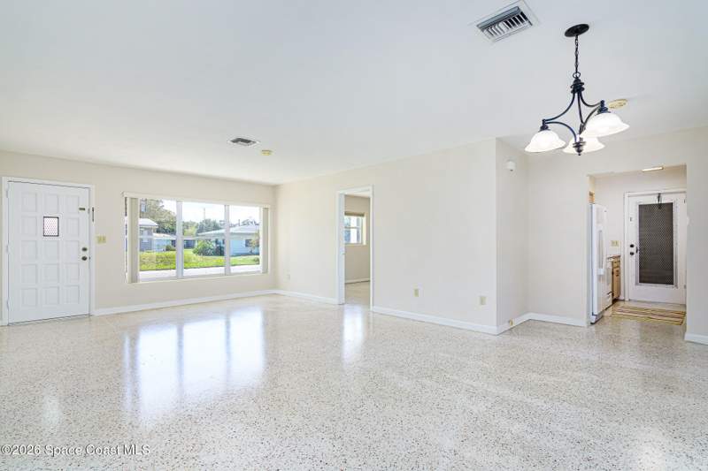 3 bedroom Single Family Residence at 404 Bunker Street, Golf Club Estates, Melbourne — photo 4