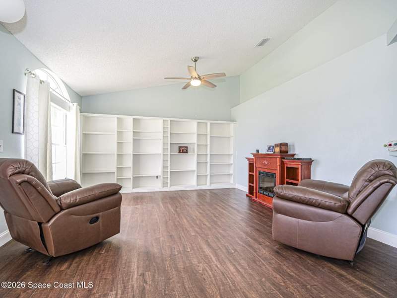 3 bedroom Single Family Residence at 3390 Areca Palm Avenue, Bel Aire Palms, Melbourne — photo 4