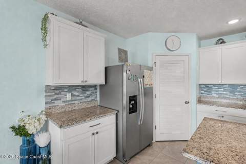 1121 Mcfarland Drive, West Melbourne FL - photo 6 of 26