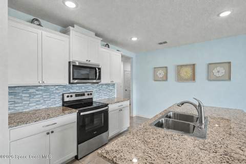 1121 Mcfarland Drive, West Melbourne FL - photo 8 of 26