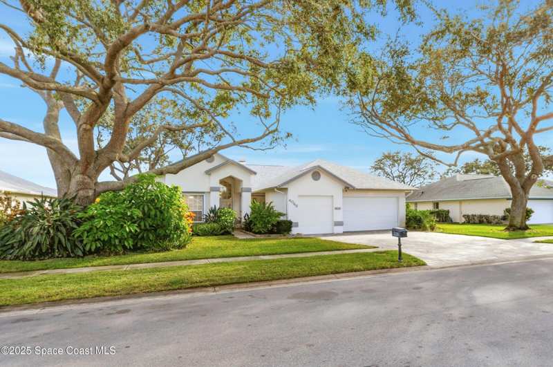4 bedroom Single Family Residence at 4048 Sand Ridge Drive, Savannahs Pud The, Merritt Island — photo 1