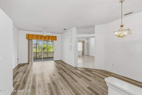 4048 Sand Ridge Drive, Merritt Island FL - photo 10 of 61