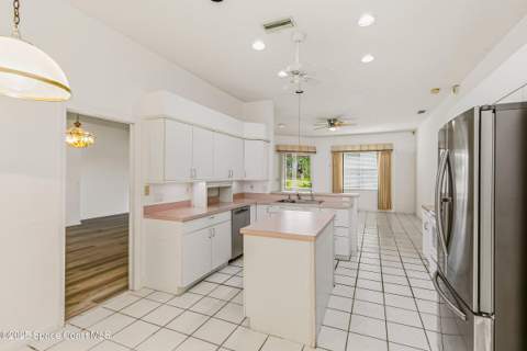 4048 Sand Ridge Drive, Merritt Island FL - photo 15 of 61