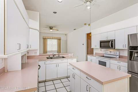 4048 Sand Ridge Drive, Merritt Island FL - photo 18 of 61
