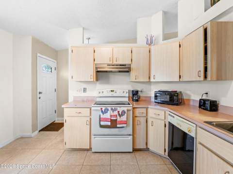 660 Weaver Road, Palm Bay FL - photo 6 of 25