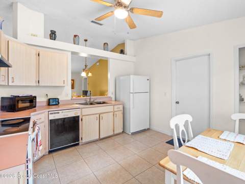 660 Weaver Road, Palm Bay FL - photo 7 of 25