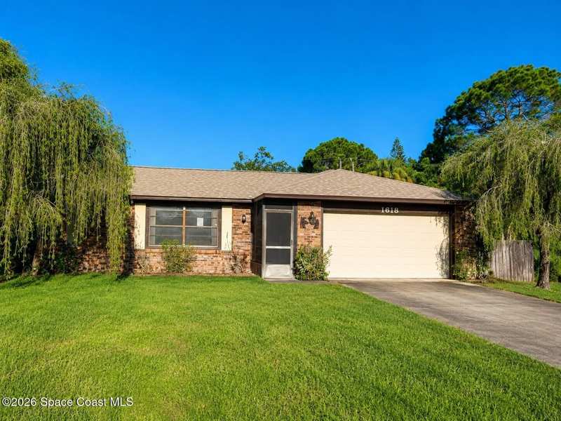 3 bedroom Single Family Residence at 1618 NW Givens Court, Port Malabar Unit 39, Palm Bay — photo 1