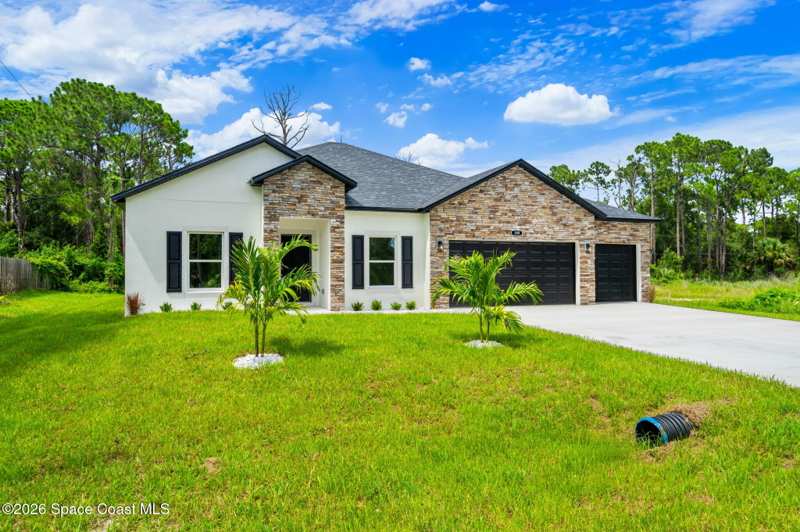 4 bedroom Single Family Residence at 1061 Towhlen Street, Palm Bay, Palm Bay — photo 1