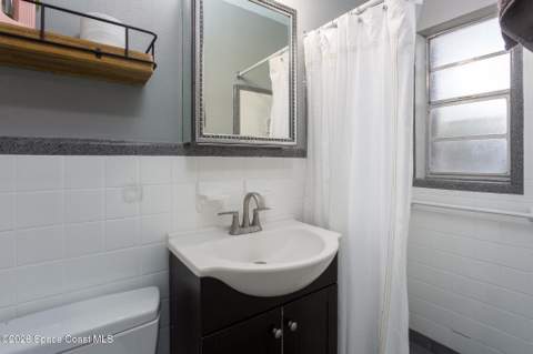 2202 Hyde Parkway, Melbourne FL - photo 12 of 34