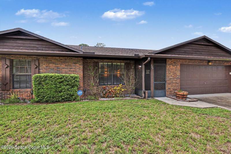 3 bedroom Single Family Residence at 726 Donau Avenue, Port Malabar Unit 48, Palm Bay — photo 3