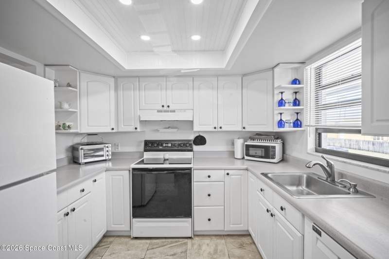 2 bedroom Condominium at 200 Saint Lucie Lane #609, Riverview Manor Condo Ph IV, Cocoa Beach — photo 5