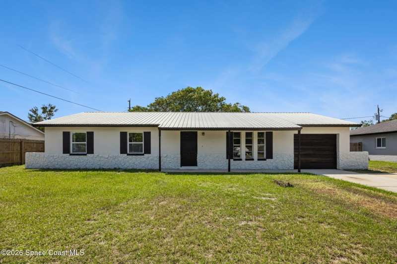 4 bedroom Single Family Residence at 1660 Ashwood Avenue, La Grange Acres 3rd Addn, Titusville — photo 1