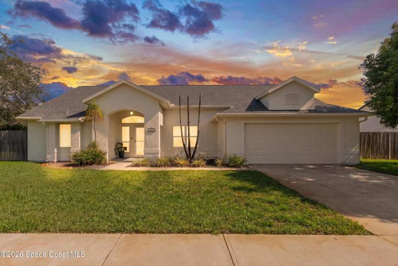 2 bedroom Single Family Residence at 910 Brookshire Circle, Brook Hollow Phase 1, Malabar — photo 1