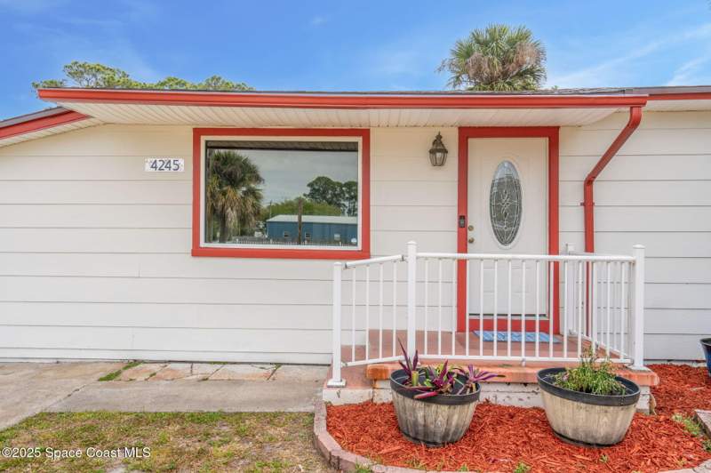 3 bedroom Single Family Residence at 4245 Mount Sterling Avenue, Indian River City Delespine Grant, Titusville — photo 2