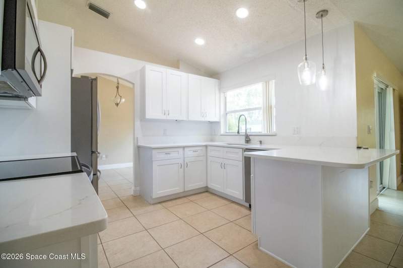 3 bedroom Single Family Residence at 671 San Filippo Drive, Port Malabar Unit 16, Palm Bay — photo 5