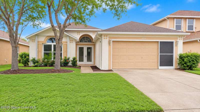 3 bedroom Single Family Residence at 2235 Myla Lane, Whisper Lake, Melbourne — photo 1