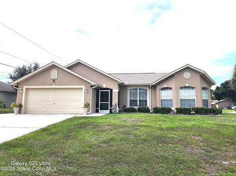 958 Zambrana Street, Palm Bay FL - photo 6 of 41