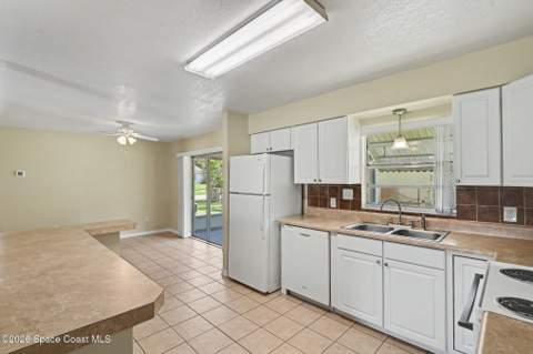 2255 Florida Avenue, Titusville FL - photo 6 of 31